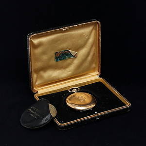 FICKUR, manuell, boett av 14k guld, 1900-talets första hälft.