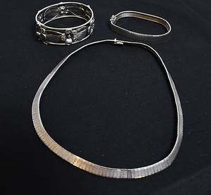 HALSBAND, ARMBAND, 3 delar, silver.