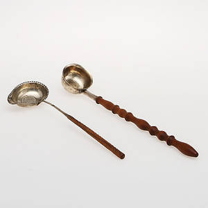 SLEVAR, 2 st, silver med inpräglat mynt.