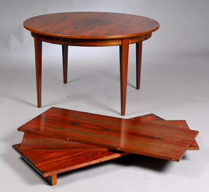Oman Jun. Cirkulært spisebord i palisander, model 55 4