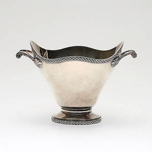 SKÅL med hänklar, silver, 1900-tal.