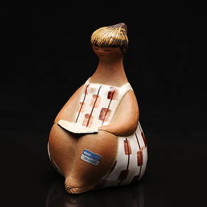 FIGURIN, stengods, Charlotta ur serien ABC-Flickor, Lisa Larson, Gustavsberg.