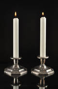 Ett par ljusstakar i silver 2