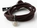 Ole Lynggaard. Dugdråbe vedhæng af oxyderet sølv samt Sweet Drops læderarmbånd, brunt 2