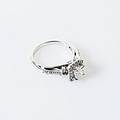 Ring 14 k vitguld diamanter