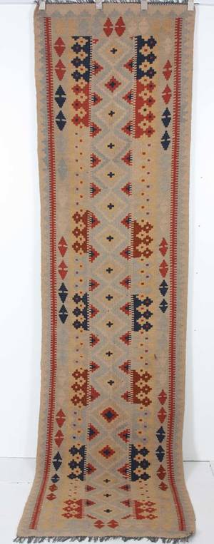 Uzbekisk handvävd kelim, mått 312x83 cm.
