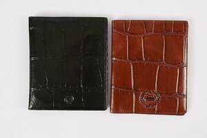 PLÅNBÖCKER, 2 st, präglat läder, Henri Lloyd.