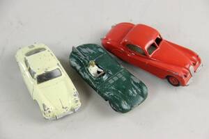 Bilar Dinky Toys