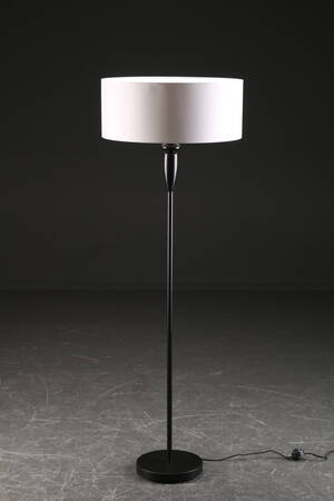 Gulvlampe, Frandsen lighting, model Form