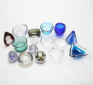 VASER, SKÅLAR, KONSTGLAS, 15 delar, bland annat Kosta, Målerås.