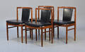 Dansk møbelproducent. Sæt på fire stole i teak, betræk i skai