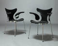 Arne Jacobsen. Mågen. Par armstole 2