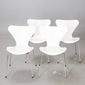 Arne Jacobsen, Fritz Hansen, stolar 3107 Sjuan, 4 st 