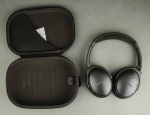 Bose. QuietComfort 35, trådløst headset.