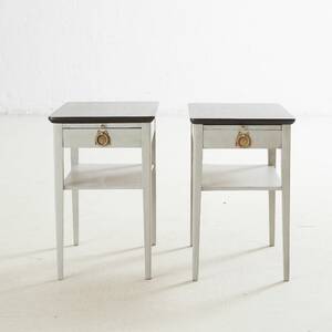 Sängbord gustaviansk stil