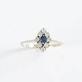 Ring 18 k rodierat vitguld safir briljanter