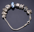 Pandora armbånd med charms