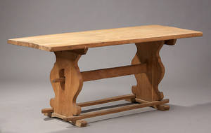 Langbord af egetræ. H. 74. L. 180. B. 63 cm.