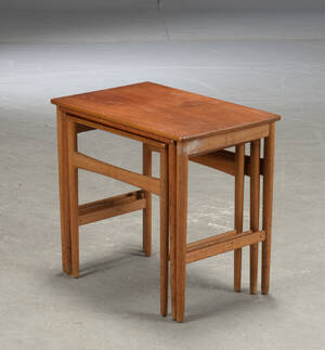 Hans J. Wegner indskudsborde i teak 