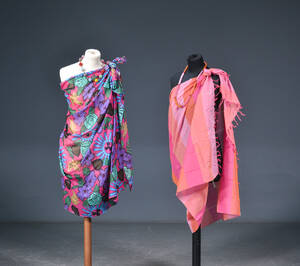 2 stk. Saron med 2 halskæder 4