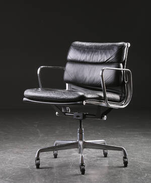 Charles Eames. Soft Pad kontorstol, sort læder