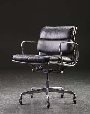 Charles Eames. Soft Pad kontorstol, sort læder  Denne vare er sat til omsalg under nyt varenummer 4342872