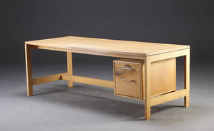 Henning Jensen  Torben Valeur. Direktions skrivebord af egetræ