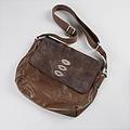 Mulberry, messengerbag i olivgrönt präglat skinn