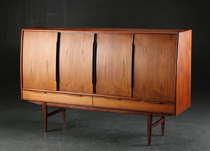 Skænk af teak, 1950erne, dansk møbeldesign