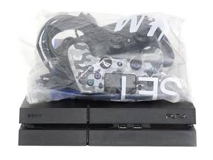 PlayStation 4, modell