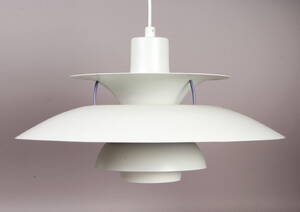 Poul Henningsen. PH5