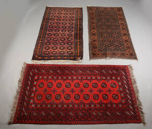 Tre orientalske tæpper 170x94, 170x96 og 190x102 cm. 3