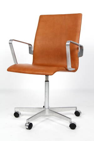 Arne Jacobsen, Oxford stol model 3273.