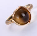 Ole Lynggaard. Lotus ring nr. 2 af 18 kt. guld med cabochonsleben citrin