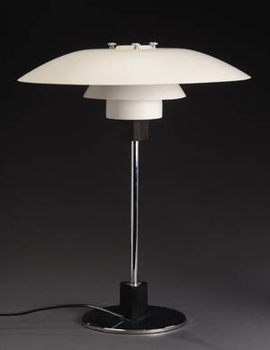 Poul Henningsen. PH 43 bordlampe 