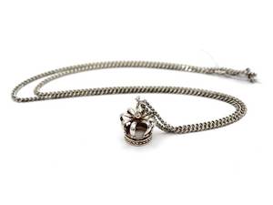 Halskedja med hänge