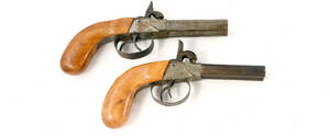 DUBBELPIPIGA SLAGLÅSPISTOLER 2