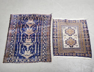 To orientalske håndknyttede tæpper. 209 x 118 cm og 161 x 96 cm 2