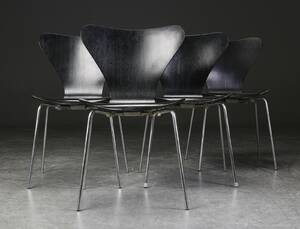Arne Jacobsen. Fire Syveren stole, Model 3107 4 