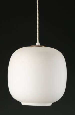 Vilhelm Lauritzen. Lille Radiohuspendel, Ø 25 cm Denne vare er sat til omsalg under nyt varenummer 4154592