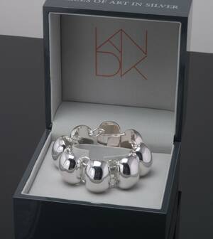 Kurt Nielsen, armlænke model Dew Drop, sterling sølv