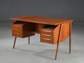 Skrivebord af teak