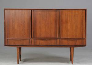Dansk møbelrproducent. Høj skænk, palisander