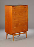 Dansk møbelproducent. Høj kommode, teak