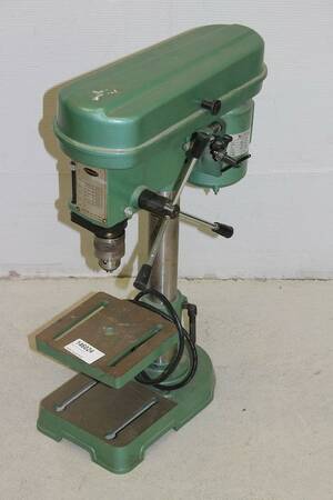 Pelarborrmaskin