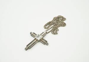 Halsband med hänge, silver