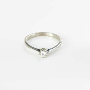 Ring 18 k vitguld briljant