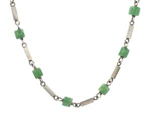 COLLIER