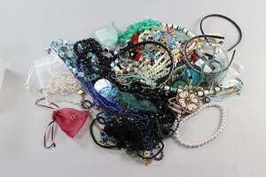 Halsband