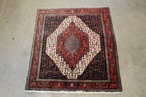 Ä IRANSK MATTA 125 X 138 CM